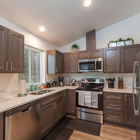 Apartmán Modern And Stylish King Bed Wifi Free Parking Spokane Valley Exteriér fotografie