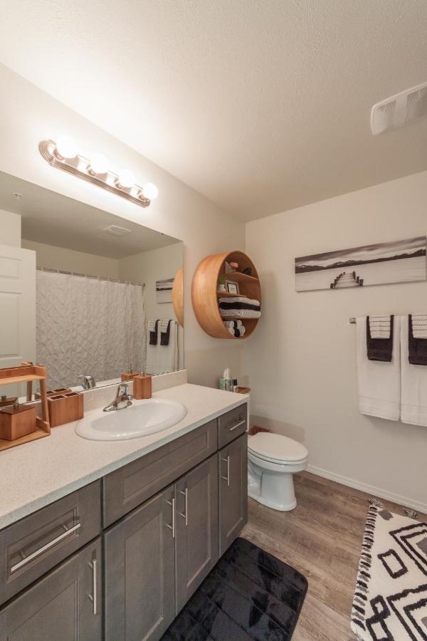 Apartmán Modern And Stylish King Bed Wifi Free Parking Spokane Valley Exteriér fotografie